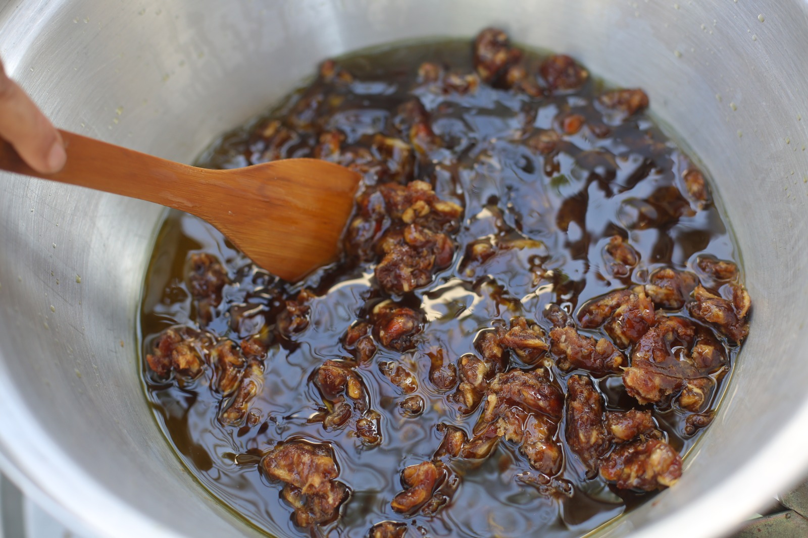Dates Makhtum from the non-tangible cultural heritage Deir Al Balah
